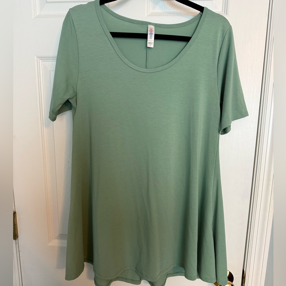 LuLaRoe Sage Green Short Sleeve Top